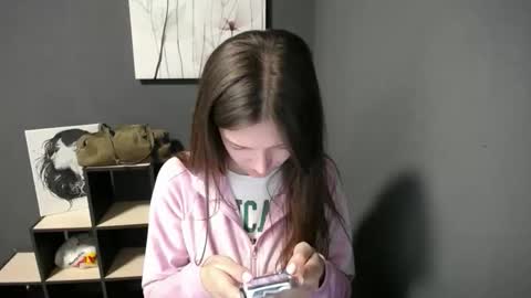 Jesica online show from April 2026 06:18:01 AM