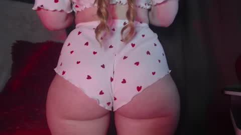 Snapshot of shinoa_hiiragi chatting on February 2025 08:26:01 PM shinoa hiirag online show from February 2025 08:26:01 PM