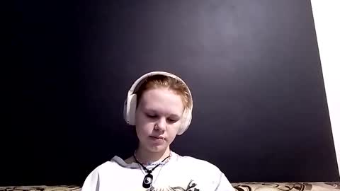 Snapshot of shinpestano chatting on February 2026 07:58:01 AM Emma online show from February 2026 07:58:01 AM