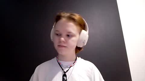 Snapshot of shinpestano chatting on February 2026 08:29:02 AM Emma online show from February 2026 08:29:02 AM