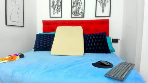 Snapshot of shira_sexylove chatting on December 2024 02:27:02 AM shira_sexylove online show from December 2024 02:27:02 AM