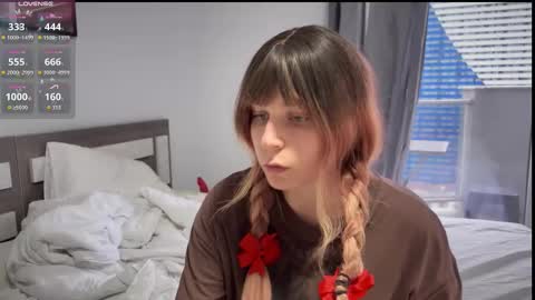 Snapshot of shirayuki_hime chatting on September 2025 01:46:01 PM Im Lilu Rosenblum Guys I have ----Ill be glad to see you there online show from September 2025 01:46:01 PM