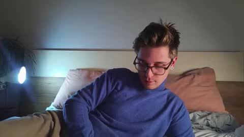 Snapshot of shirizo chatting on January 2026 08:14:01 PM Matthew online show from January 2026 08:14:01 PM