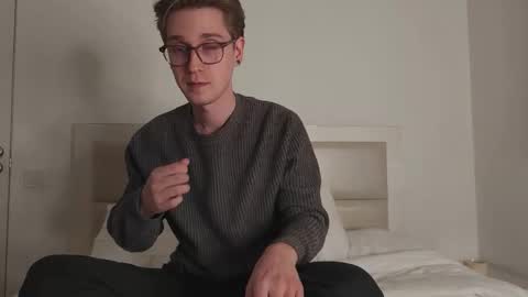 Snapshot of shirizo chatting on February 2026 07:23:02 PM Matthew online show from February 2026 07:23:02 PM