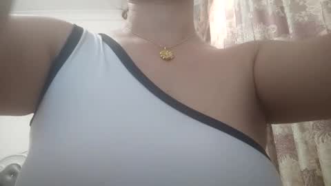 Snapshot of shirleyni chatting on September 2025 01:51:02 AM Shirleyni online show from September 2025 01:51:02 AM