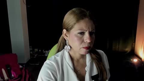 shirly online show from November 2025 03:38:02 AM