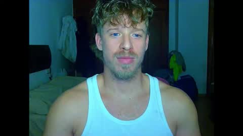 Snapshot of shirtless_dj chatting on October 2025 12:07:02 AM Cick Goreskin online show from October 2025 12:07:02 AM