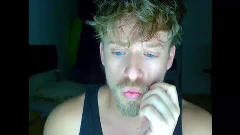 Snapshot of shirtless_dj chatting on November 2025 02:21:01 AM Cick Goreskin online show from November 2025 02:21:01 AM