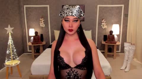 WET AND WILD YHANNA online show from December 2024 01:58:01 PM