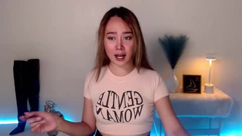 WET AND WILD YHANNA online show from September 2025 02:02:02 AM