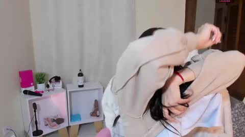  kendal  online show from March 2025 02:16:01 PM