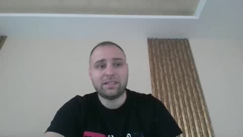 shmele_04 online show from November 2025 12:40:02 PM