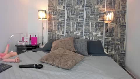 Snapshot of shofiavega chatting on February 2025 01:03:01 AM SHOFIA online show from February 2025 01:03:01 AM