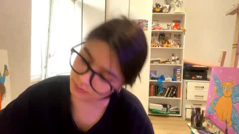Marie online show from May 2026 10:12:02 AM