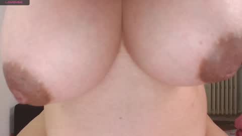 Snapshot of shopiagarcia_ chatting on March 2025 01:40:02 PM lamai online show from March 2025 01:40:02 PM