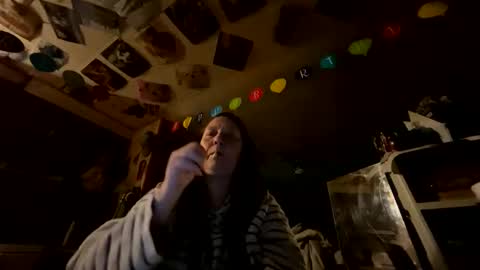 shorty920505 online show from May 2026 05:03:02 AM
