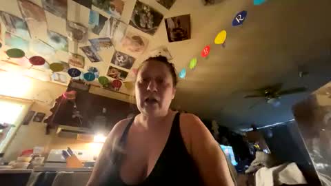 shorty920505 online show from May 2026 02:31:01 AM