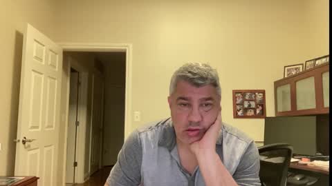 Chicago Guy online show from September 2025 11:51:02 PM