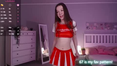 Neila online show from November 2025 02:06:01 PM