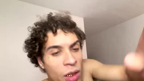 Snapshot of shurthingxx chatting on January 2025 09:47:01 AM shurthingxx online show from January 2025 09:47:01 AM