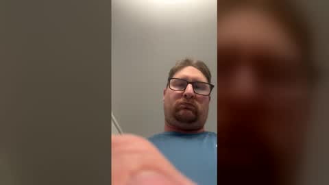 Snapshot of shweatyballs28 chatting on March 2026 01:29:02 AM shweatyballs28 online show from March 2026 01:29:02 AM