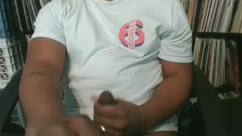 SHY333 online show from February 2026 06:03:01 PM