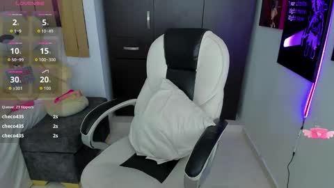 Snapshot of shy_angel4 chatting on February 2026 06:22:01 AM Nahomy online show from February 2026 06:22:01 AM