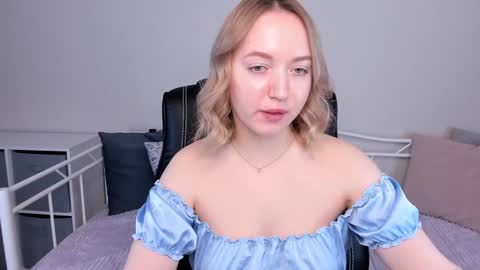 Snapshot of shy_annacutie chatting on February 2025 06:21:01 AM Anna online show from February 2025 06:21:01 AM