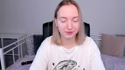 Snapshot of shy_annacutie chatting on February 2025 05:41:01 AM Anna online show from February 2025 05:41:01 AM