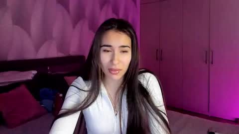 Snapshot of shy_bambiii chatting on November 2025 01:48:02 AM Mika online show from November 2025 01:48:02 AM