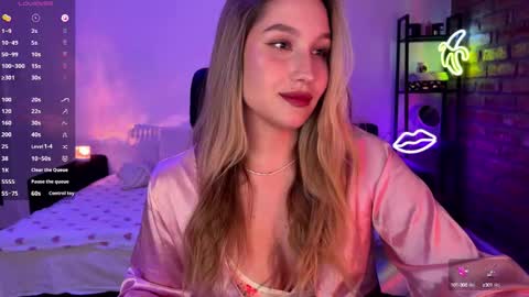 Snapshot of shy_bee chatting on October 2025 12:36:01 AM Alice online show from October 2025 12:36:01 AM