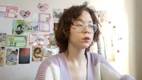 Milena online show from September 2025 01:21:01 PM