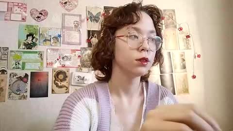 Milena online show from September 2025 01:24:02 PM