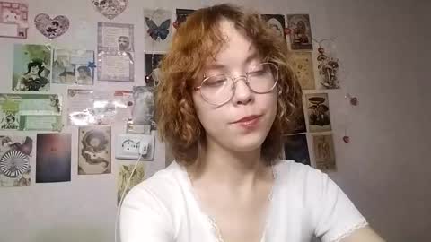 Milena online show from October 2025 05:21:02 PM