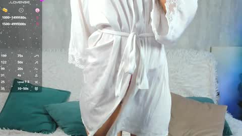 Snapshot of shy_starlight chatting on January 2025 02:58:01 PM Melanie online show from January 2025 02:58:01 PM