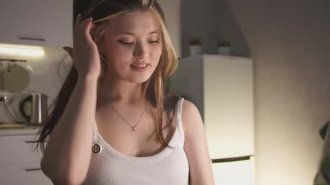 Akemi online show from March 2026 01:54:02 PM