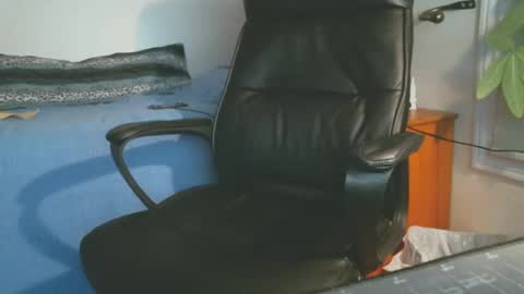 Snapshot of shyboyhugecum2020 chatting on October 2025 01:14:02 AM shyboyhugecum2020 online show from October 2025 01:14:02 AM