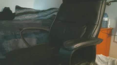 Snapshot of shyboyhugecum2020 chatting on February 2026 04:10:01 AM shyboyhugecum2020 online show from February 2026 04:10:01 AM