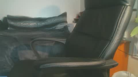 Snapshot of shyboyhugecum2020 chatting on February 2026 04:08:02 AM shyboyhugecum2020 online show from February 2026 04:08:02 AM