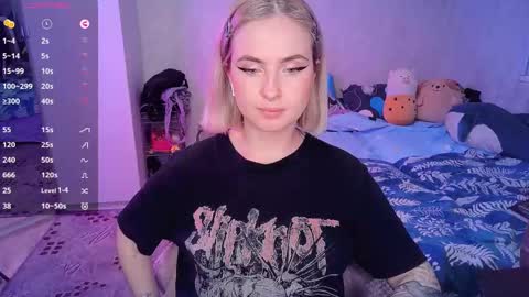 Snapshot of shyfoxxxy chatting on February 2025 10:26:01 PM Effie online show from February 2025 10:26:01 PM