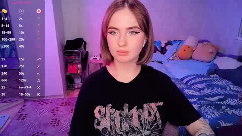 Snapshot of shyfoxxxy chatting on February 2025 07:41:02 PM Effie online show from February 2025 07:41:02 PM