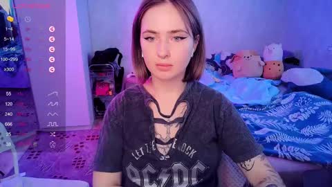 Snapshot of shyfoxxxy chatting on February 2025 09:34:02 AM Effie online show from February 2025 09:34:02 AM