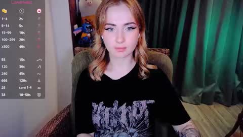 Snapshot of shyfoxxxy chatting on November 2025 10:26:02 AM Effie online show from November 2025 10:26:02 AM