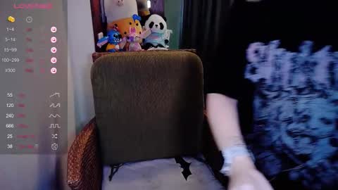 Snapshot of shyfoxxxy chatting on January 2026 08:30:01 AM Effie online show from January 2026 08:30:01 AM