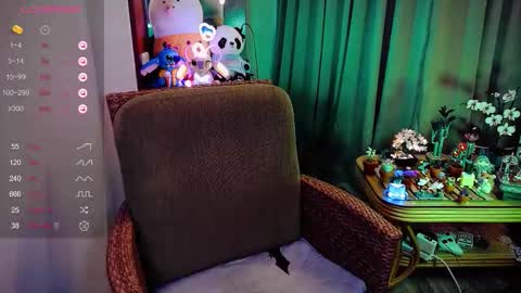 Snapshot of shyfoxxxy chatting on February 2026 09:40:01 AM Effie online show from February 2026 09:40:01 AM