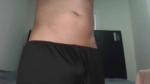 Snapshot of shyguy0401xx chatting on November 2025 08:25:02 PM ShyGuy0401xx online show from November 2025 08:25:02 PM