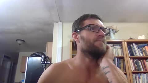 Snapshot of shyguy9387 chatting on December 2024 03:27:02 AM shyguy9387 online show from December 2024 03:27:02 AM