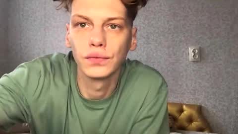 Snapshot of shyredstar chatting on February 2025 06:29:01 AM Tom and Betty online show from February 2025 06:29:01 AM