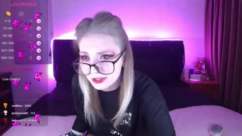 shysweetrish online show from November 2025 11:42:02 PM