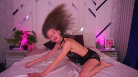 Snapshot of shyysiren chatting on November 2025 03:49:01 PM shyysiren online show from November 2025 03:49:01 PM